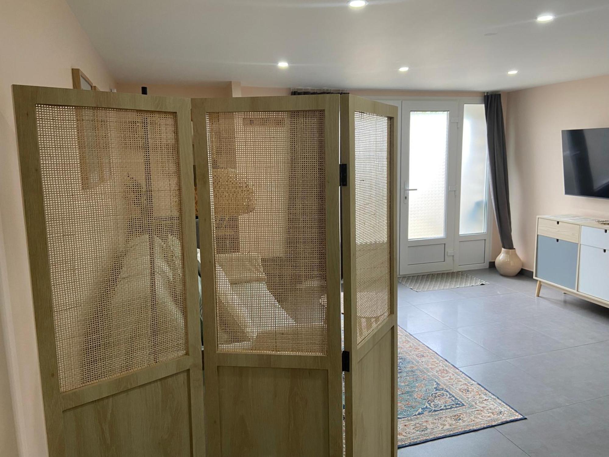 Appartement Cosy Le Lys Vert A 40Mn De Paris Dammarie-lè-Lys Esterno foto
